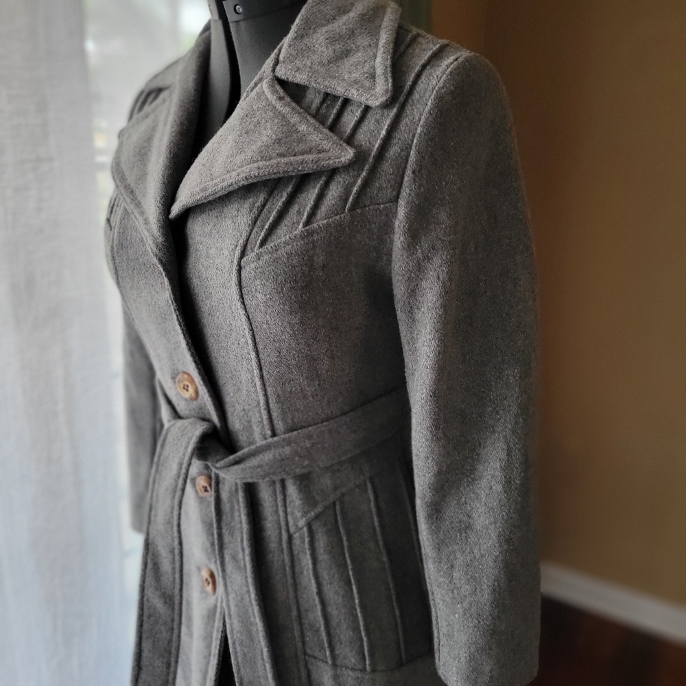Vintage 1960s Grey Wool Peacoat / Princess Coat - Pintuck Details Womens Small